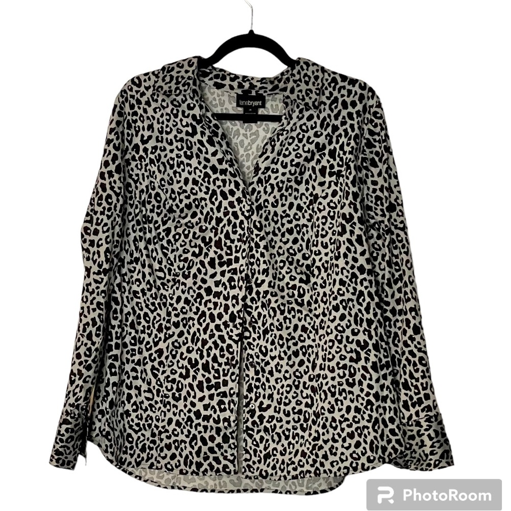 Ladies Lane Bryant size 18 long sleeve buttoned down